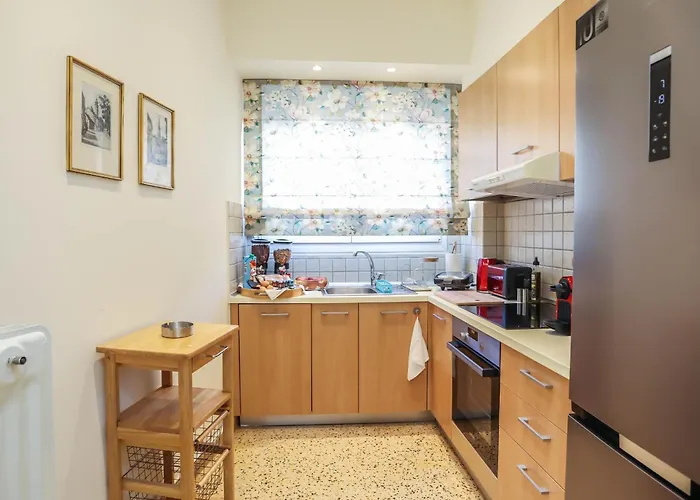 Elektras στο κέντρο της λάρισας με δωρεάν πάρκιγκ και πρωινό Apartman